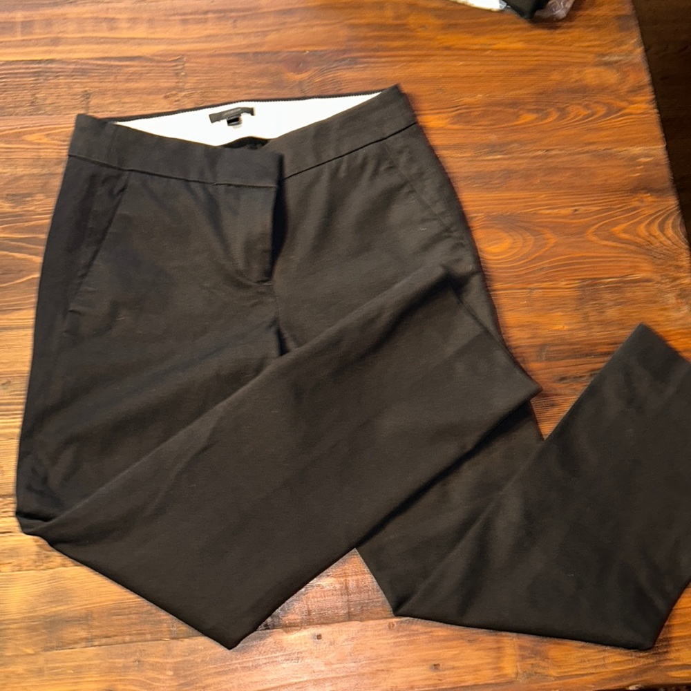 Jcrew cropped pant.  Size 00.  Very good condition.